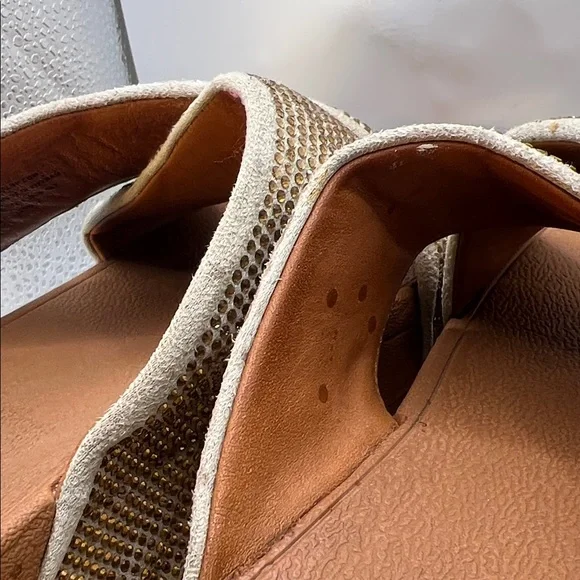 Fitflop Gold Rhinestones Crisscross Sandals-Size 9-Comfy-Slip on-Casual - Picture 12 of 16